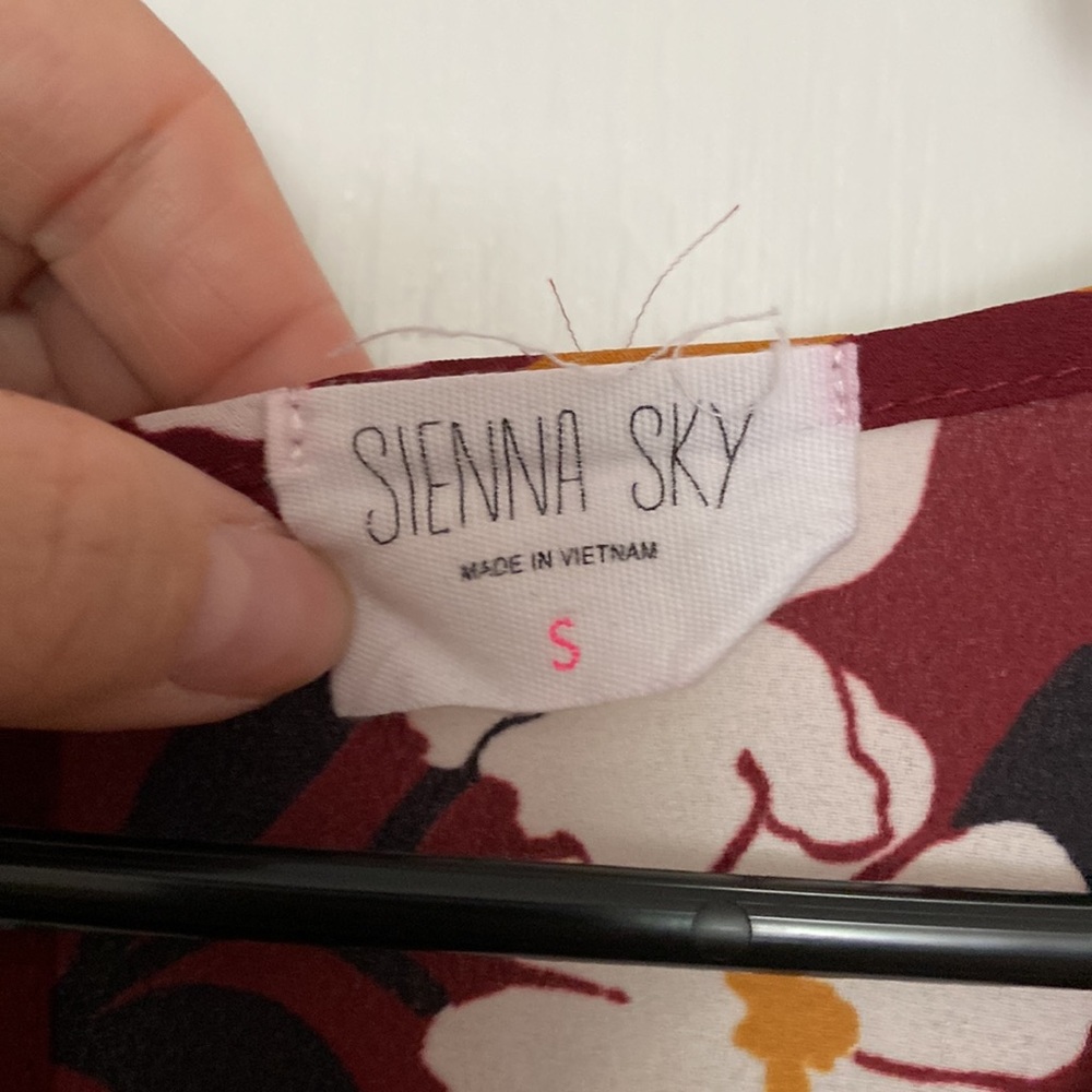 Maroon Sienna Sky blouse - Picture 2 of 2